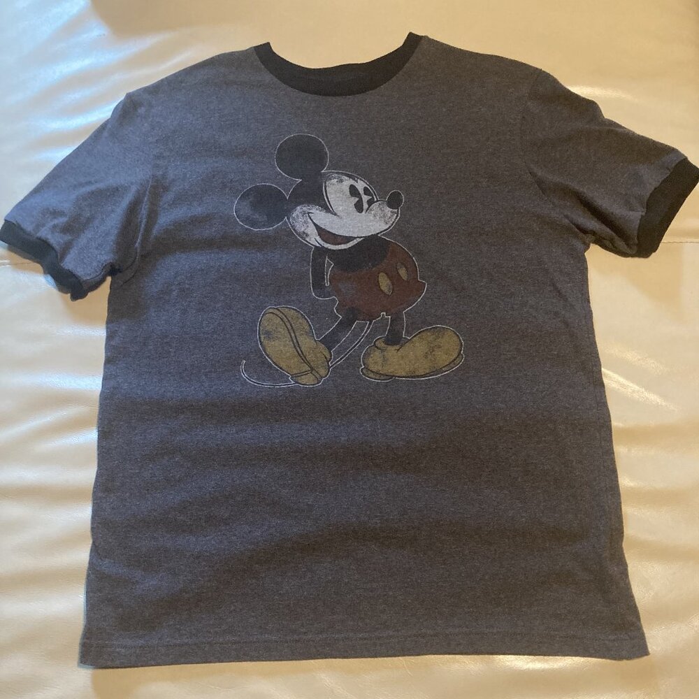 Mickey Mouse Disney Store Grey graphic T-Shirt with iconic Mickey on front